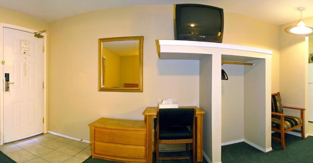 Travelodge By Wyndham Hotel 2*
